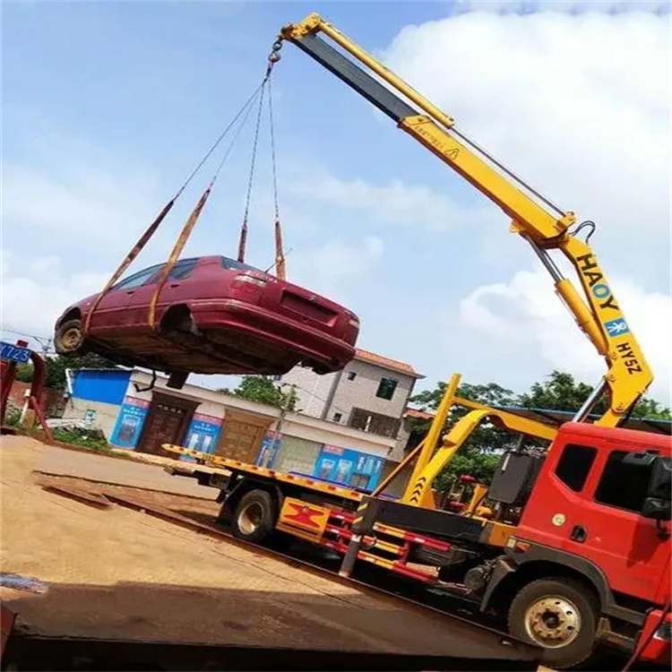 灌云县吊车吊汽车的正确方法